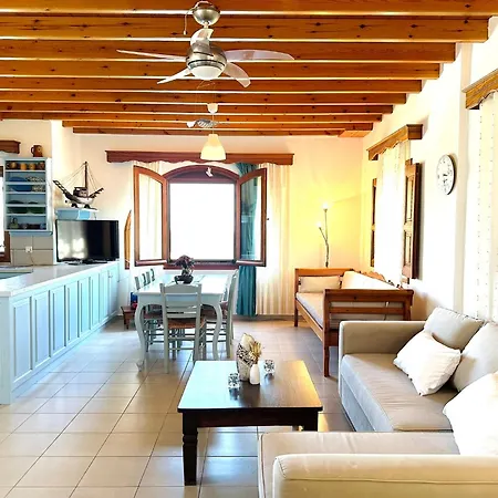 Thea House Patmos Kámbos